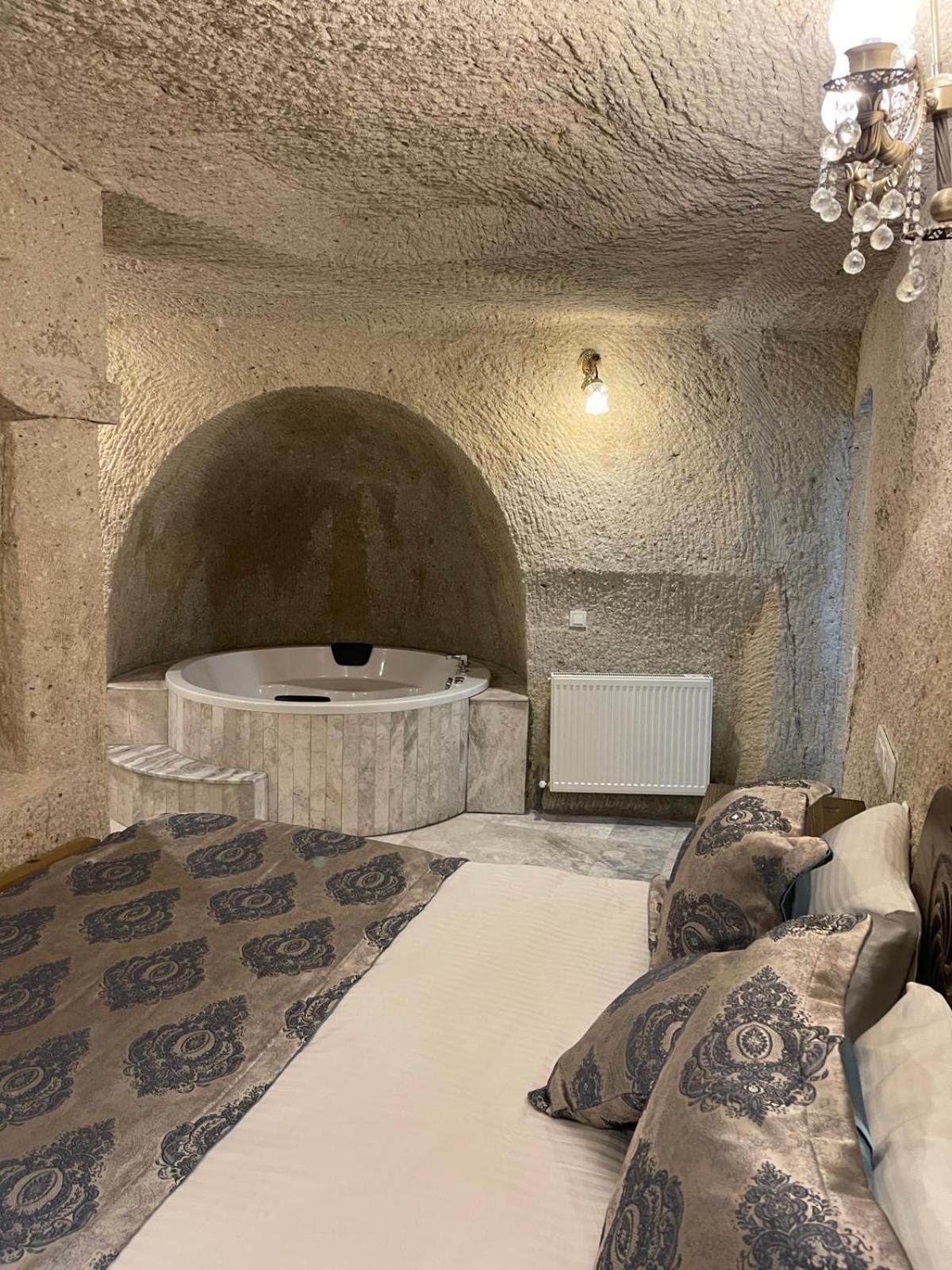 Cappadocia Empire Cave Hotel Göreme Ngoại thất bức ảnh
