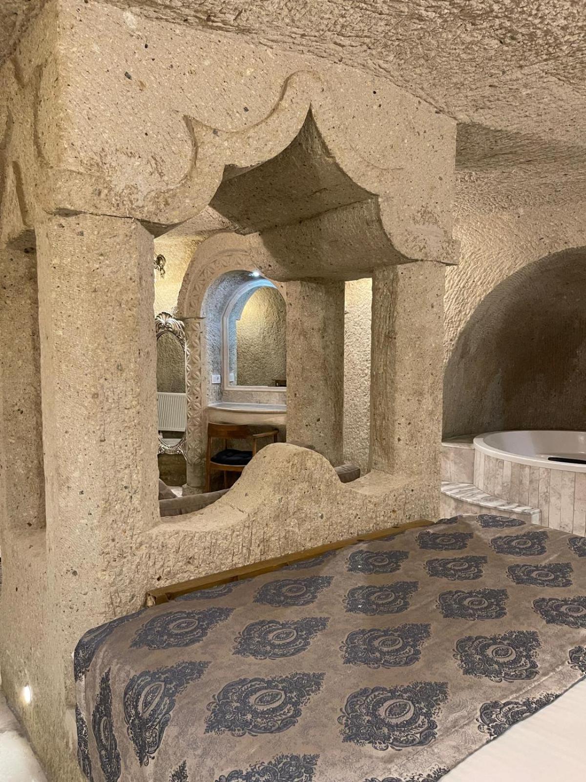 Cappadocia Empire Cave Hotel Göreme Ngoại thất bức ảnh