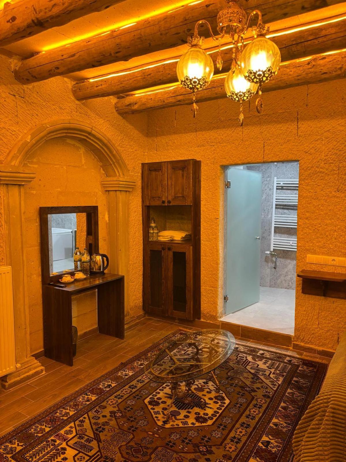 Cappadocia Empire Cave Hotel Göreme Ngoại thất bức ảnh
