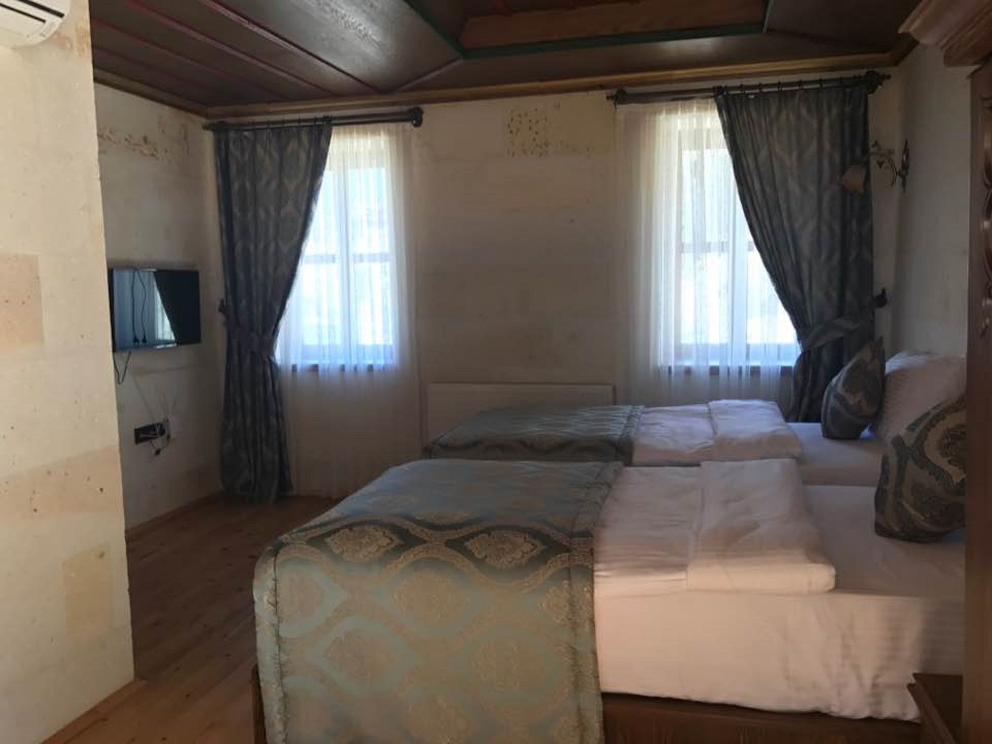 Cappadocia Empire Cave Hotel Göreme Ngoại thất bức ảnh